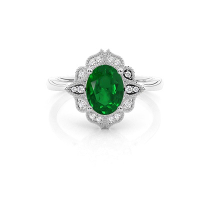 Prong Setting Oval Emerald Vintage Ring