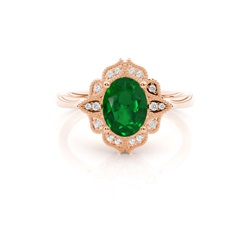 Prong Setting Oval Emerald Vintage Ring