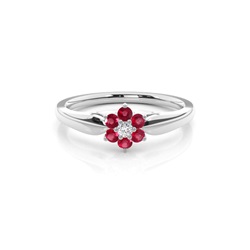 Runder Rubin-Cluster-Ring In Krappenfassung