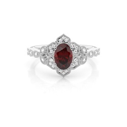 Prong Setting Oval Garnet Vintage Ring