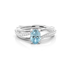 Prong Setting Oval Aquamarine Side Stone Ring