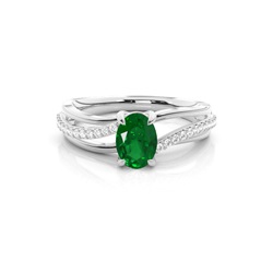 Prong Setting Oval Side Stone Ring
