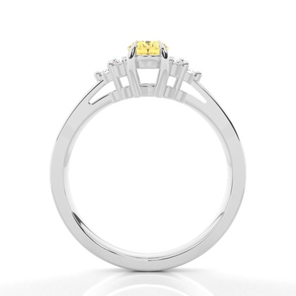 Gele diamanten verlovingsring met zijstenen