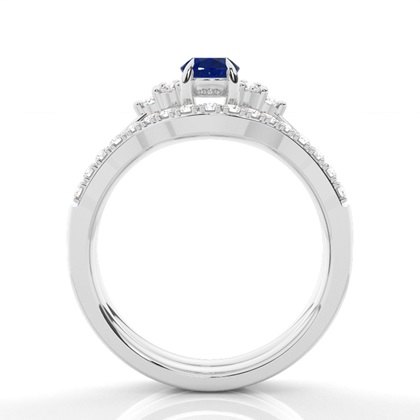 Verlobungsring In Krappenfassung Mit Ovalem Blauem Saphir