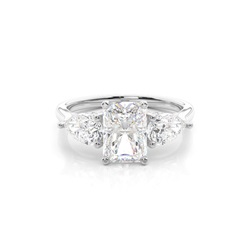 Trilogie-Verlobungsringe mit verstecktem Halo-Diamanten