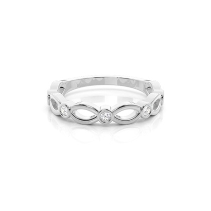 Round diamond bezel set everyday ring