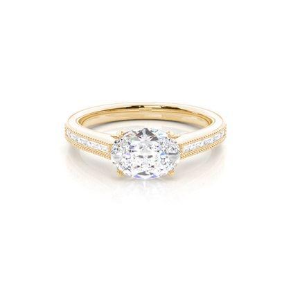 Oval Cut Diamond Rings
