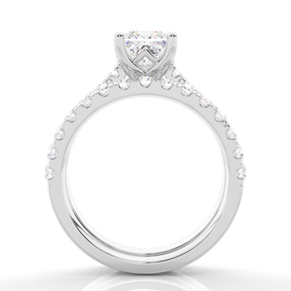 Brautschmuck Set mit Seitensteinen Verlobungsring und Diamant Ehering