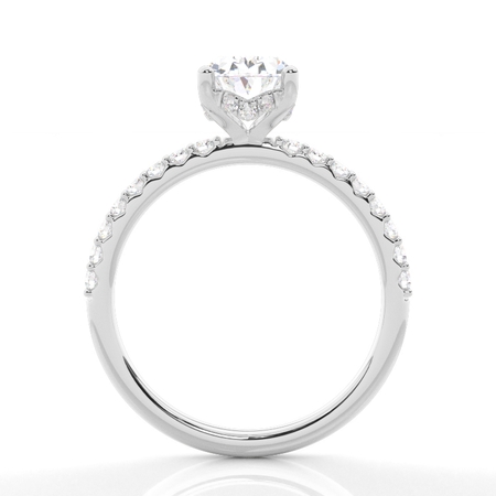 Oval Halo Diamond Engagement Rings