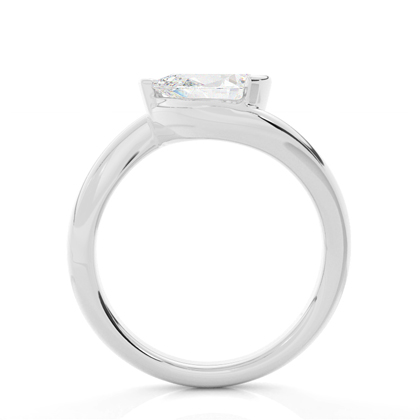 Umschlossene Halbe Zargenfassung Solitär Verlobungsring