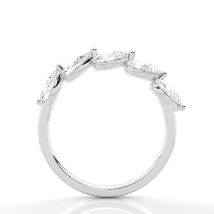 Zeitloser Diamant Overlay Halb Memoriering In Tropfenform