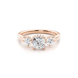 Trilogie Verlobungsring mit Kissen Diamant und verstecktem Halo