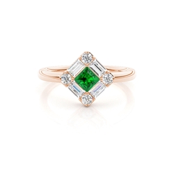 Mosaik-Ring mit Diamanten in verschiedenen Schliffformen und Smaragden