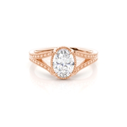 Vintage Verlobungsring mit Solitär-Diamant und geteiltem Ringband
