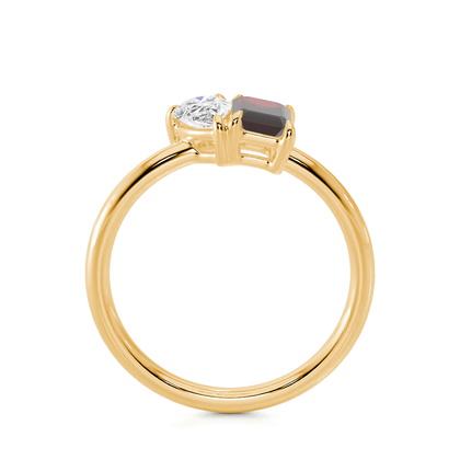 Toi-Et-Moi-Ring Mit Birnengeschliffenem Diamanten Und Smaragdgeschliffenem Rubin