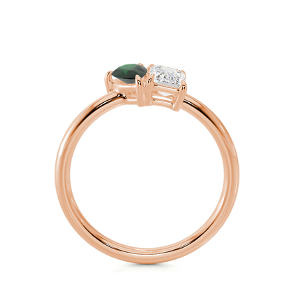 Toi-Et-Moi-Ring Mit Birnengeschliffenem Smaragd Und Smaragdgeschliffenem Diamanten