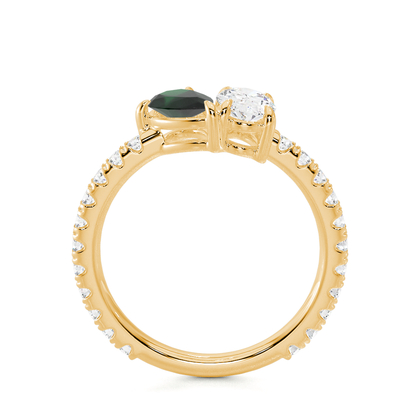 Toi-Et-Moi-Ring Mit Birnengeschliffenem Smaragd Und Oval Geschliffenem Diamanten, Pavierter Ringschiene
