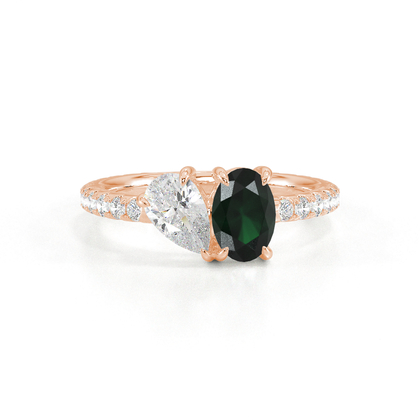 Toi Et Moi-Ring Met Peervormige Diamant En Ovaalgeslepen Smaragd In Pavézetting