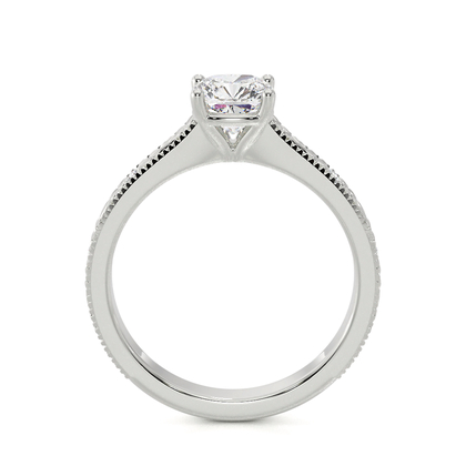 Gravierter Vintage-Verlobungsring mit Diamantbesatz