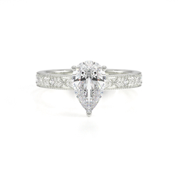 Gravierter Vintage-Verlobungsring mit Diamantbesatz